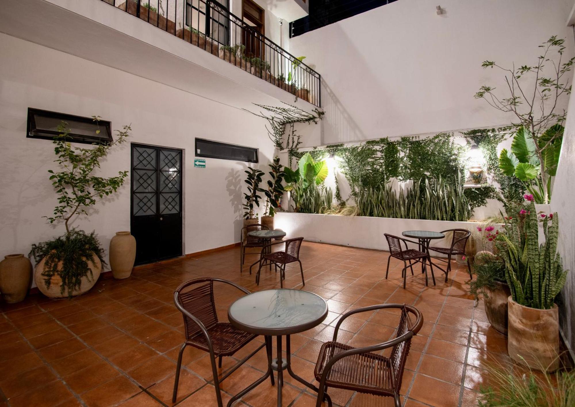 Casa Irake Hotel Guadalajara Exterior photo